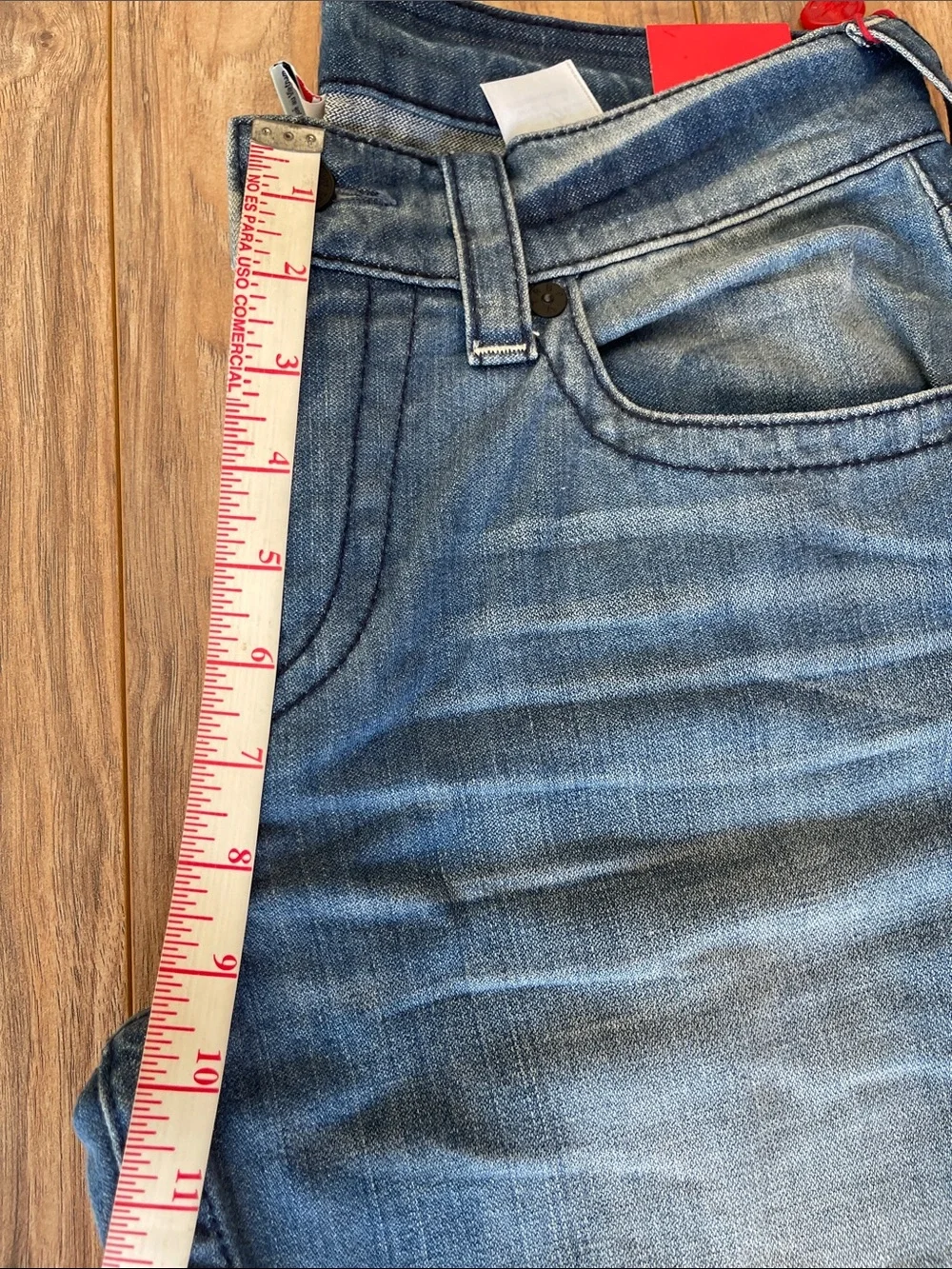 NWT True Religion Slim Fit Light Blue Washed Jeans Size W30